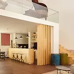 The Passenger Хостел Порту