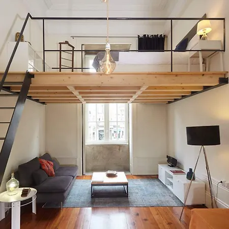 The Passenger بورتو