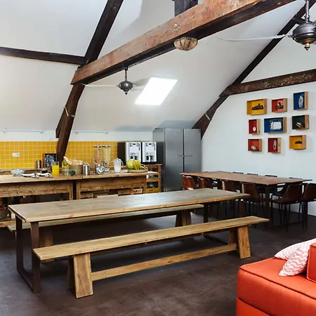 The Passenger Hostel Porto