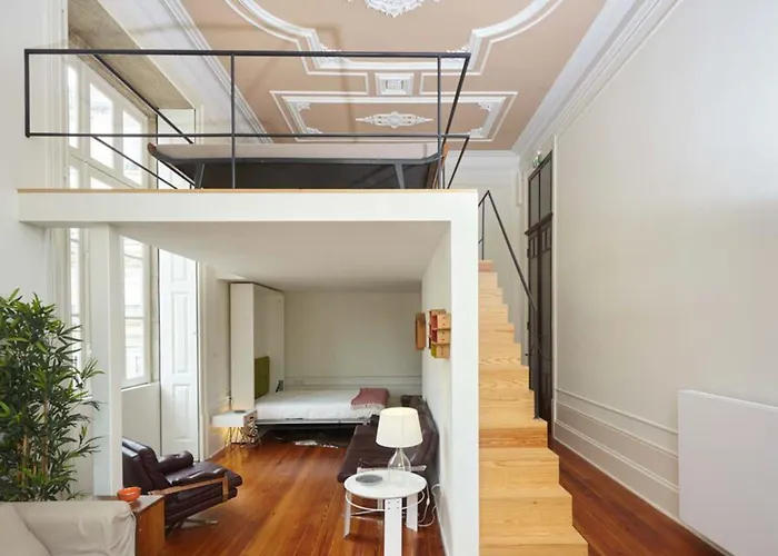 The Passenger بيت شباب