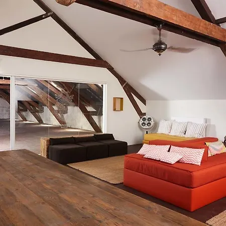 Hostel The Passenger Porto